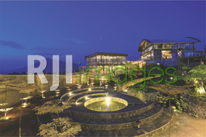 Area outdoor dengan paduan konsep alam nan mempesona  Cerita Kita