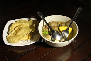 mie bakso mr blangkon