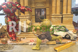 Setting action figure layaknya scene dalam film aslinya
